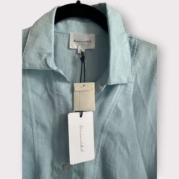NWT Line & Dot Light Blue Button Up Tie Blouse SIZE XS - Picture 4 of 11